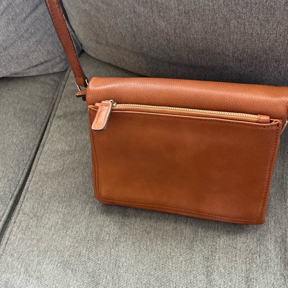 STREET LEVEL Demi Fold Over Vegan Leather Crossbody Bag - Picture 4 of 5